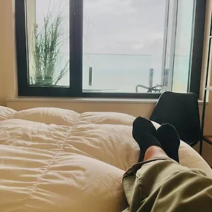Volledig Gerenoveerd Met Zeezicht Appartement